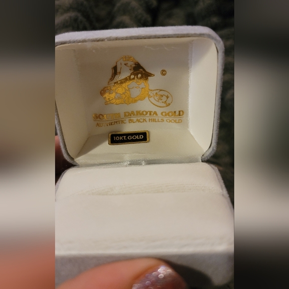 Black Hills Gold 6 10k Intricate Gold Rings 1 Price For All!!! Real Diamonds Too - Picture 2 of 16